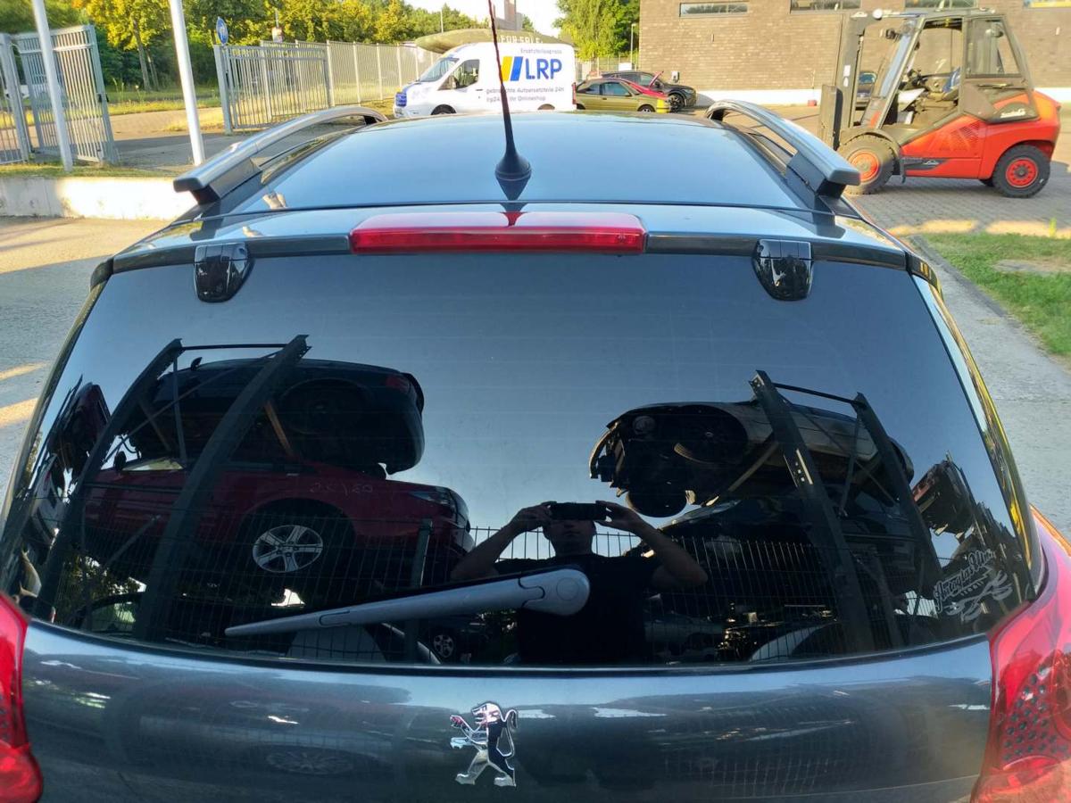 Peugeot 207SW Bj.2008 original ausstellbarer Heckscheibe Kombi